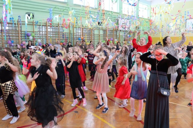 b_1024_768_0_00_images_2023_2024_WYDARZENIA_Choinka_418226331_840202961240987_6162881406685179522_n